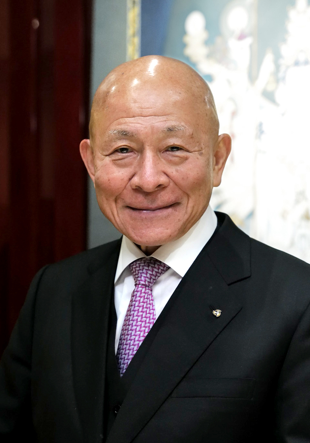 長谷川 裕一　氏