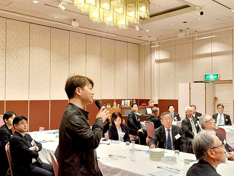 質疑応答の様子